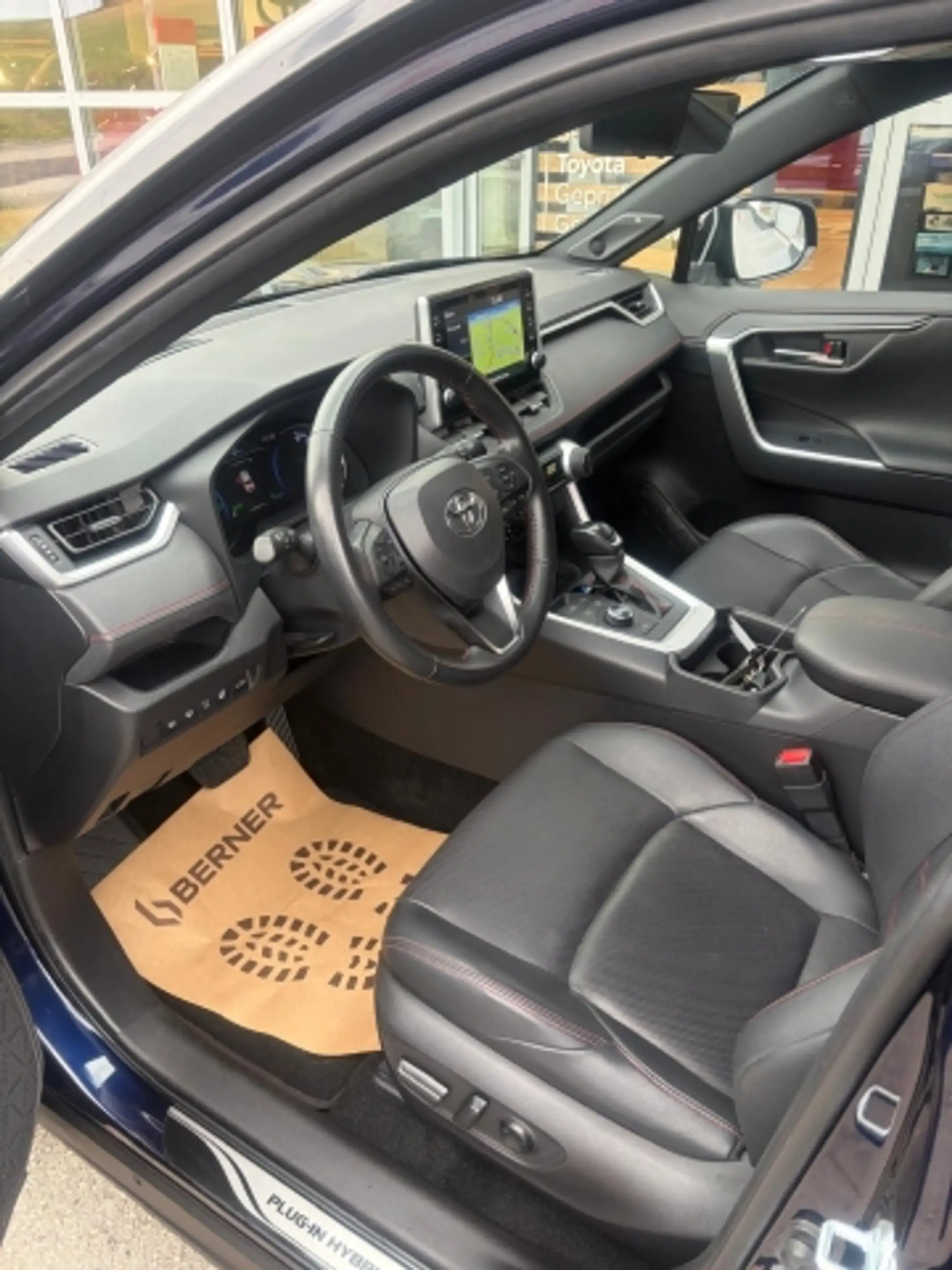 Toyota RAV 4 RAV 4 - 2,5 l PlugIn — photo 8