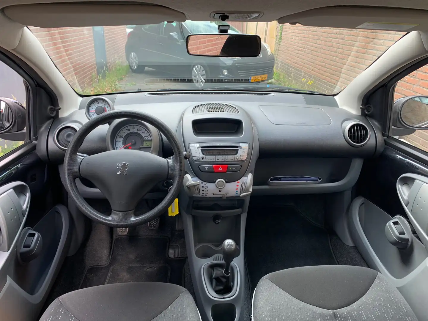 Peugeot 107 1.0-12V Millesim 200|Airco|Elek.Ramen|NAP|APK Black - 2