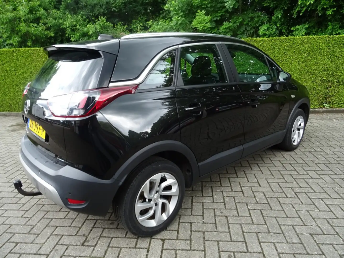 Opel Crossland X 1.2 T. INNOVATION CLIMA NAVI BLUETOOTH PDC Zwart - 2