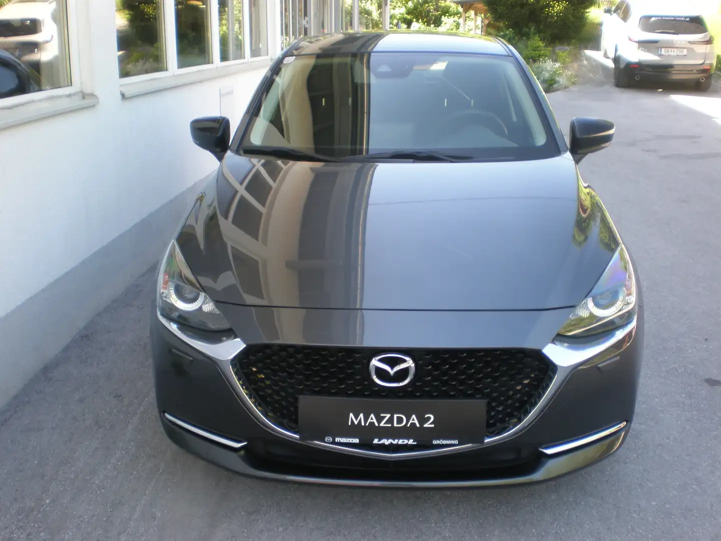 Mazda 2 G90 Homura Grau - 2