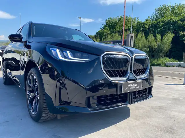BMW X3 view 4