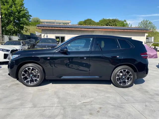 BMW X3 view 11