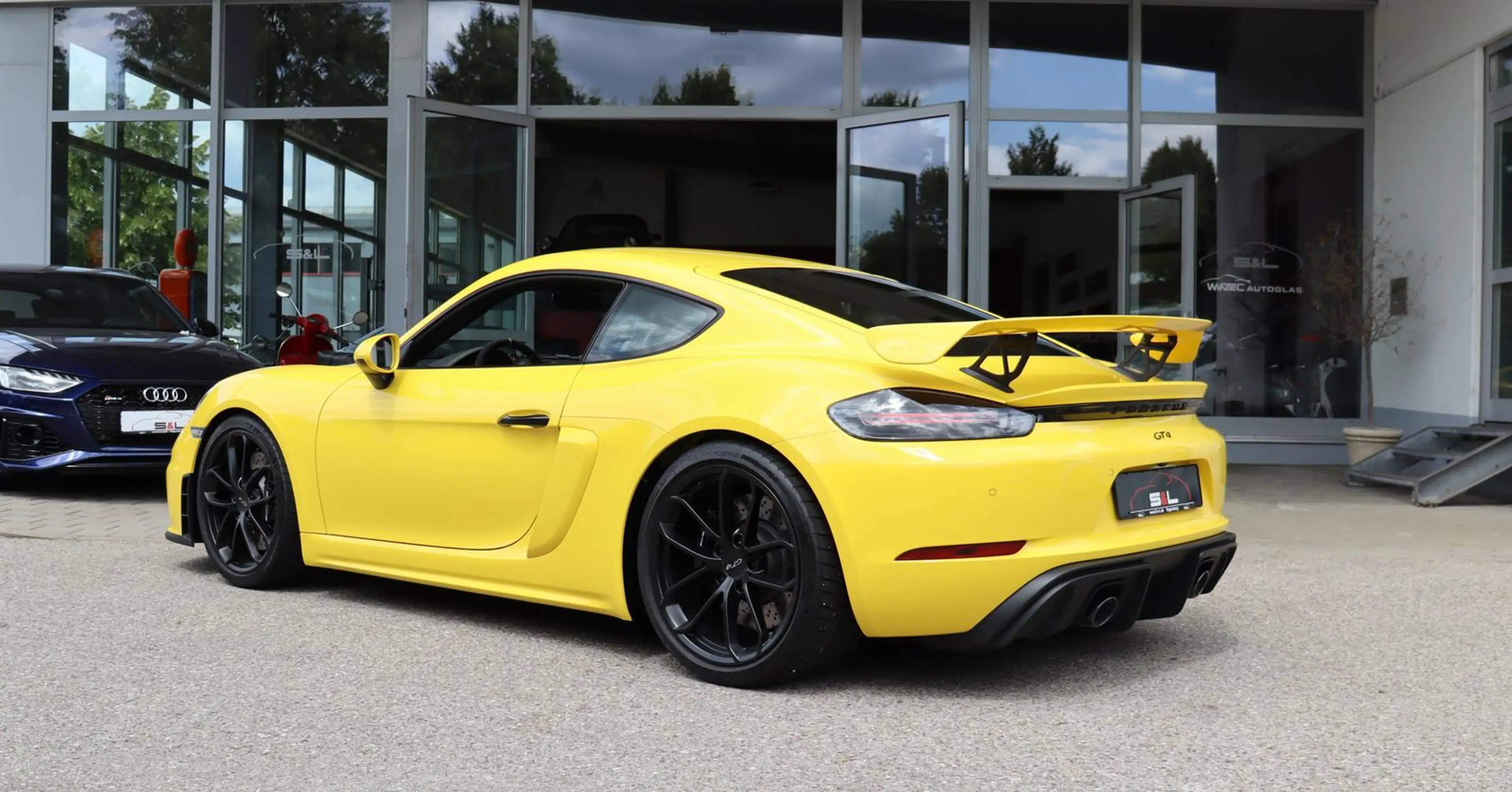 Porsche Cayman 718 GT4 4.0 Clubsport / Schale / Chrono / Bose — photo 3