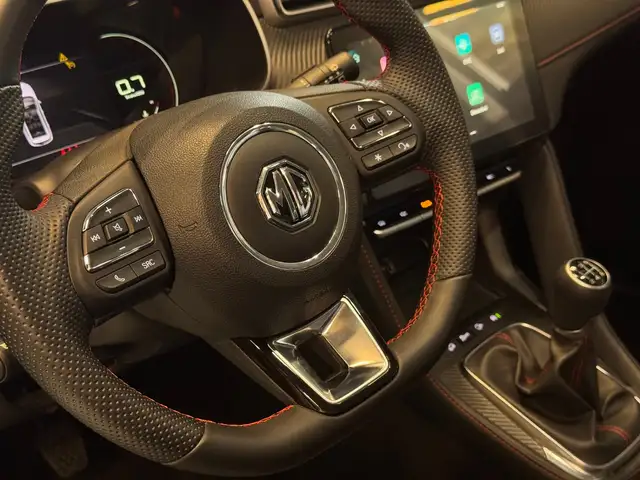 MG ZS view 11
