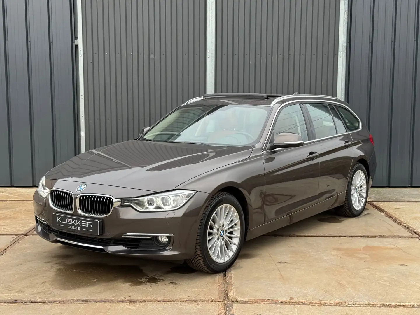 BMW 328 3-serie Touring 328i xDrive High Executive Luxury Brun - 1