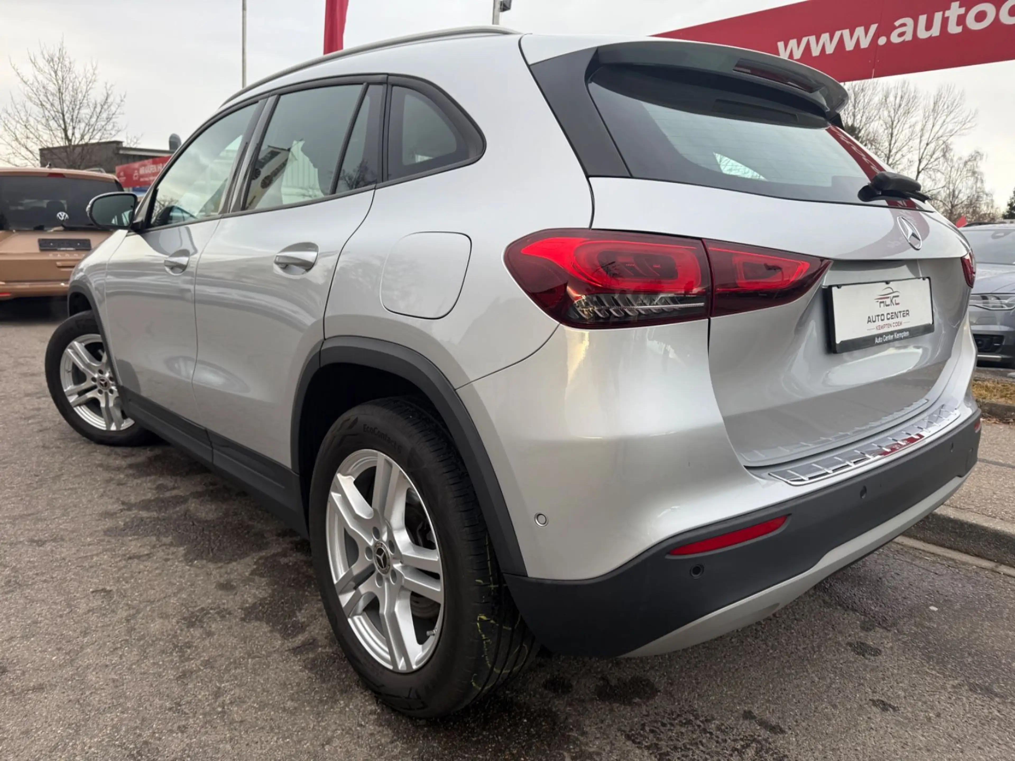 Mercedes-Benz GLA 220 d 4Matic*LED — photo 4