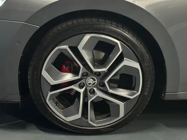 Skoda Octavia view 9
