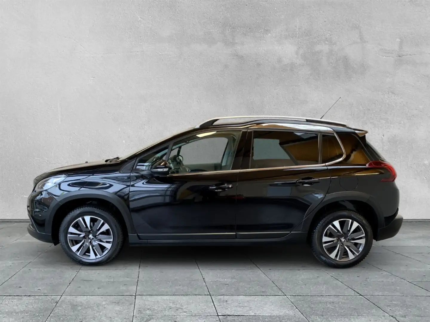 Peugeot 2008 Allure 1.2 PureTech 110 KAMERA+SHZ+KLIMA Schwarz - 2