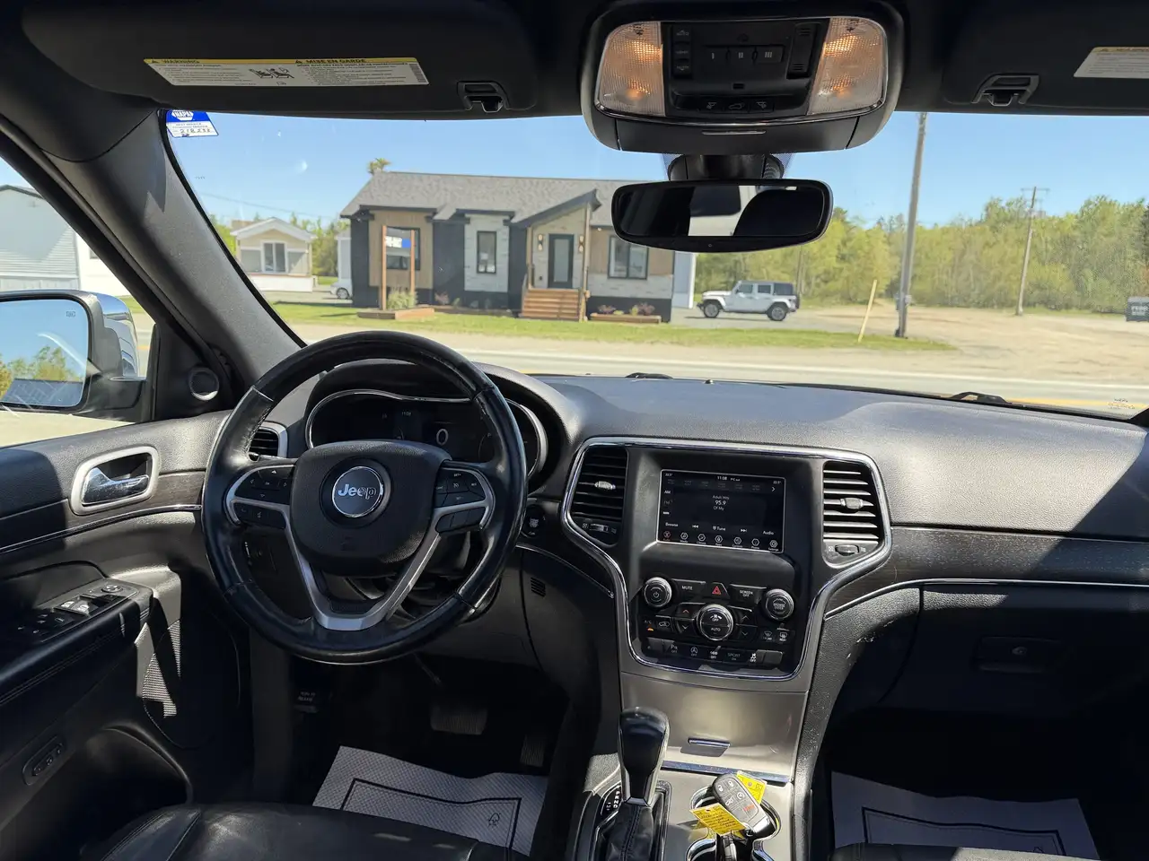 Jeep Grand Cherokee снимка Jeep Grand Cherokee