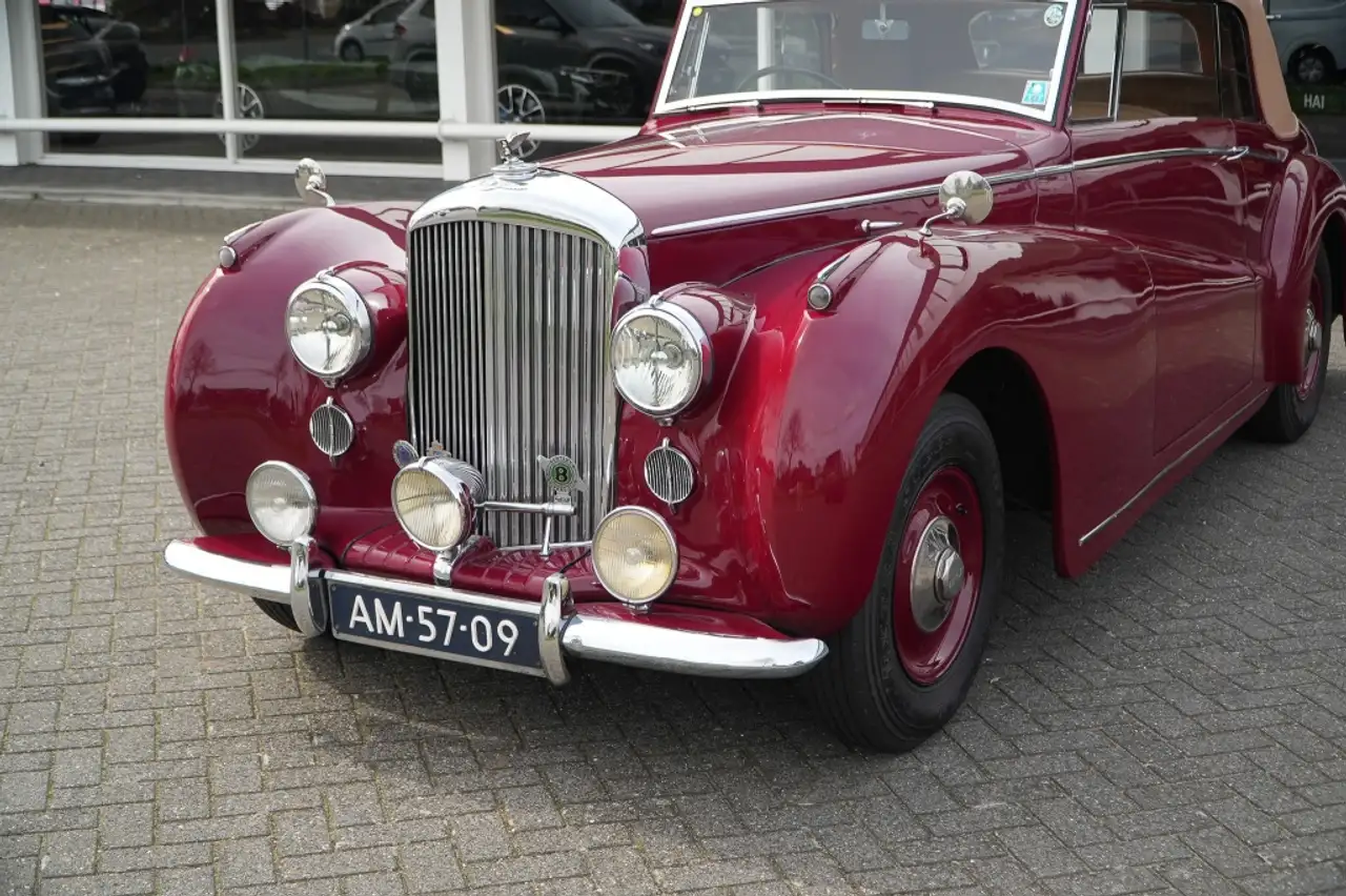 Bentley MK VI Drophead Coupe by Abbott MK VI, foto 3