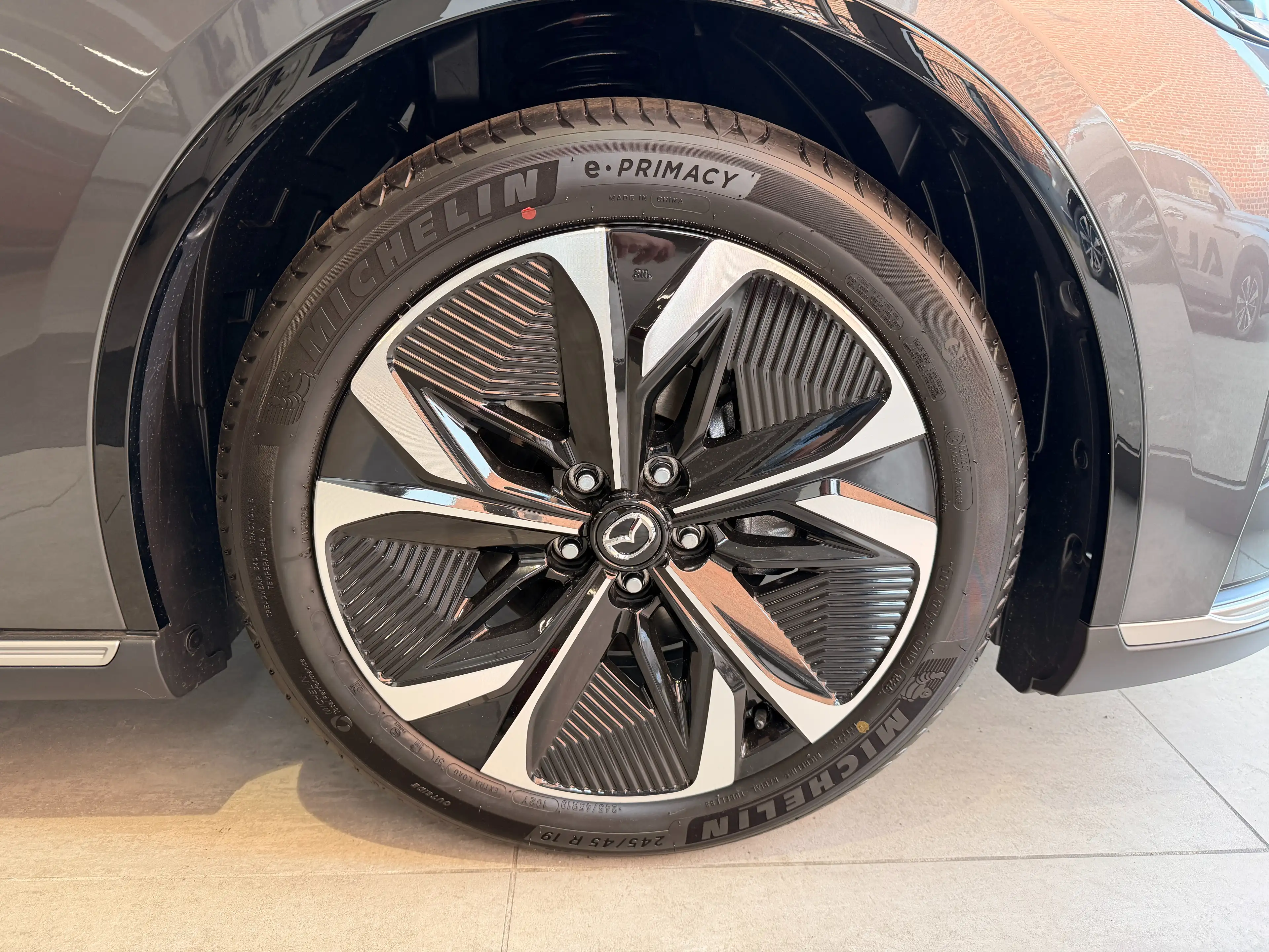 Mazda 6e 6e 68.8 kWh Takumi STOCK — photo 5