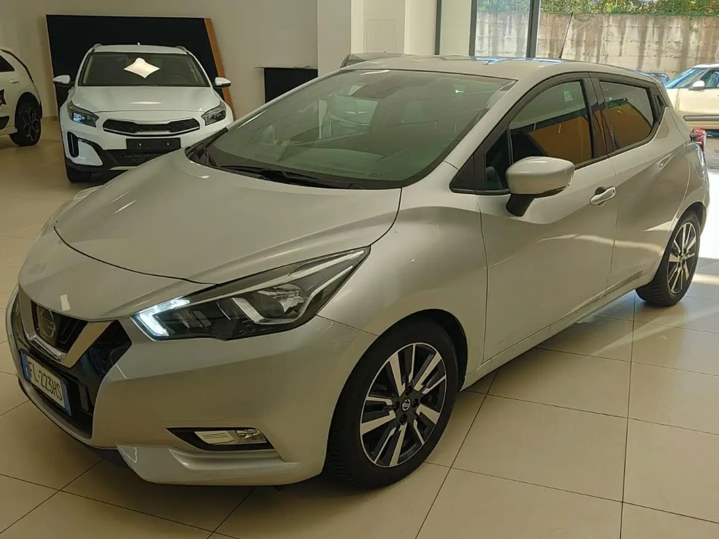 Nissan Micra N-CONNECTA 2018 5 PORTE 90cv - COME NUOVA Argento - 1