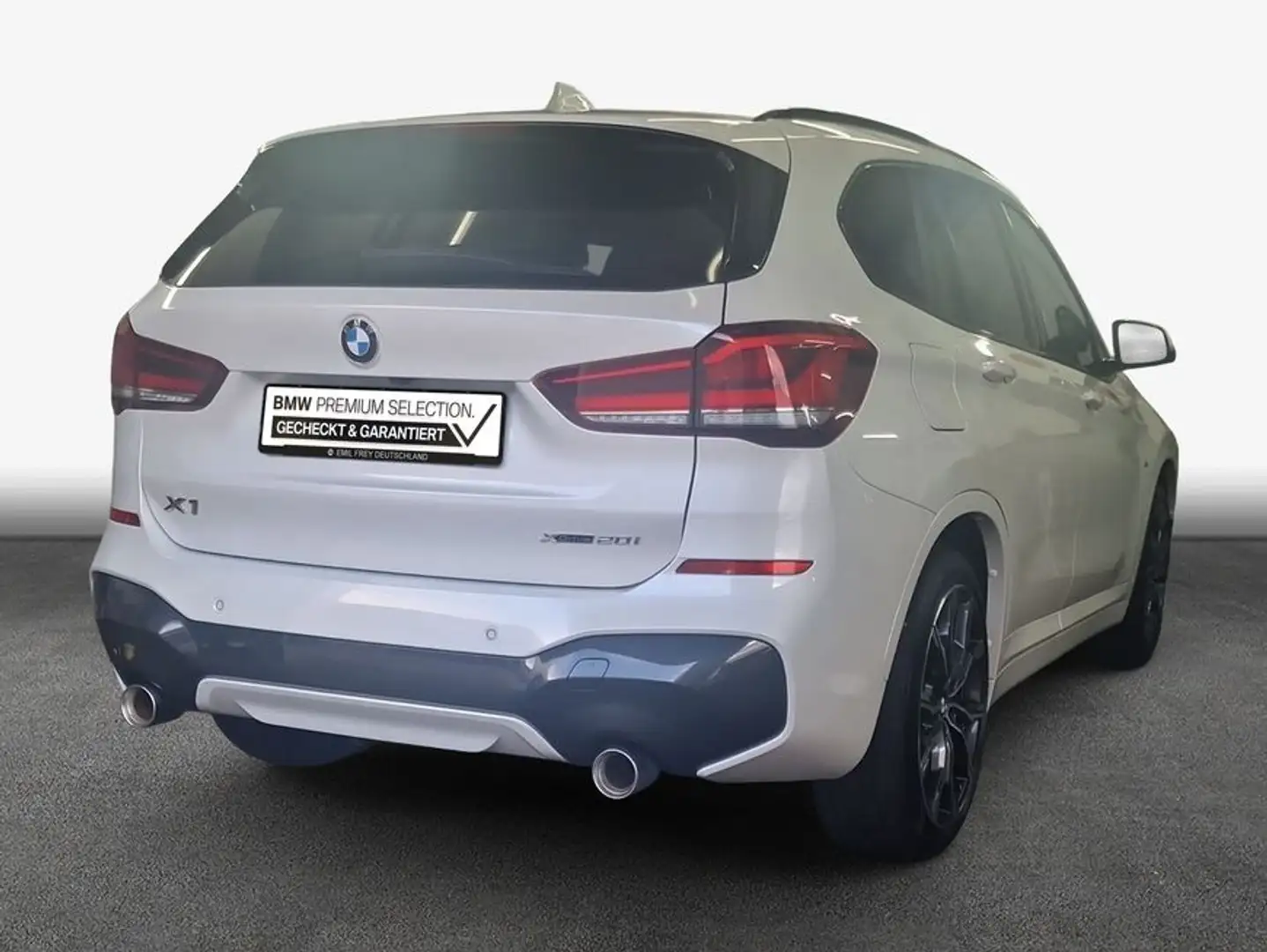 BMW X1 xDrive20i Aut. M Sport Head-Up Pano AHK Weiß - 2