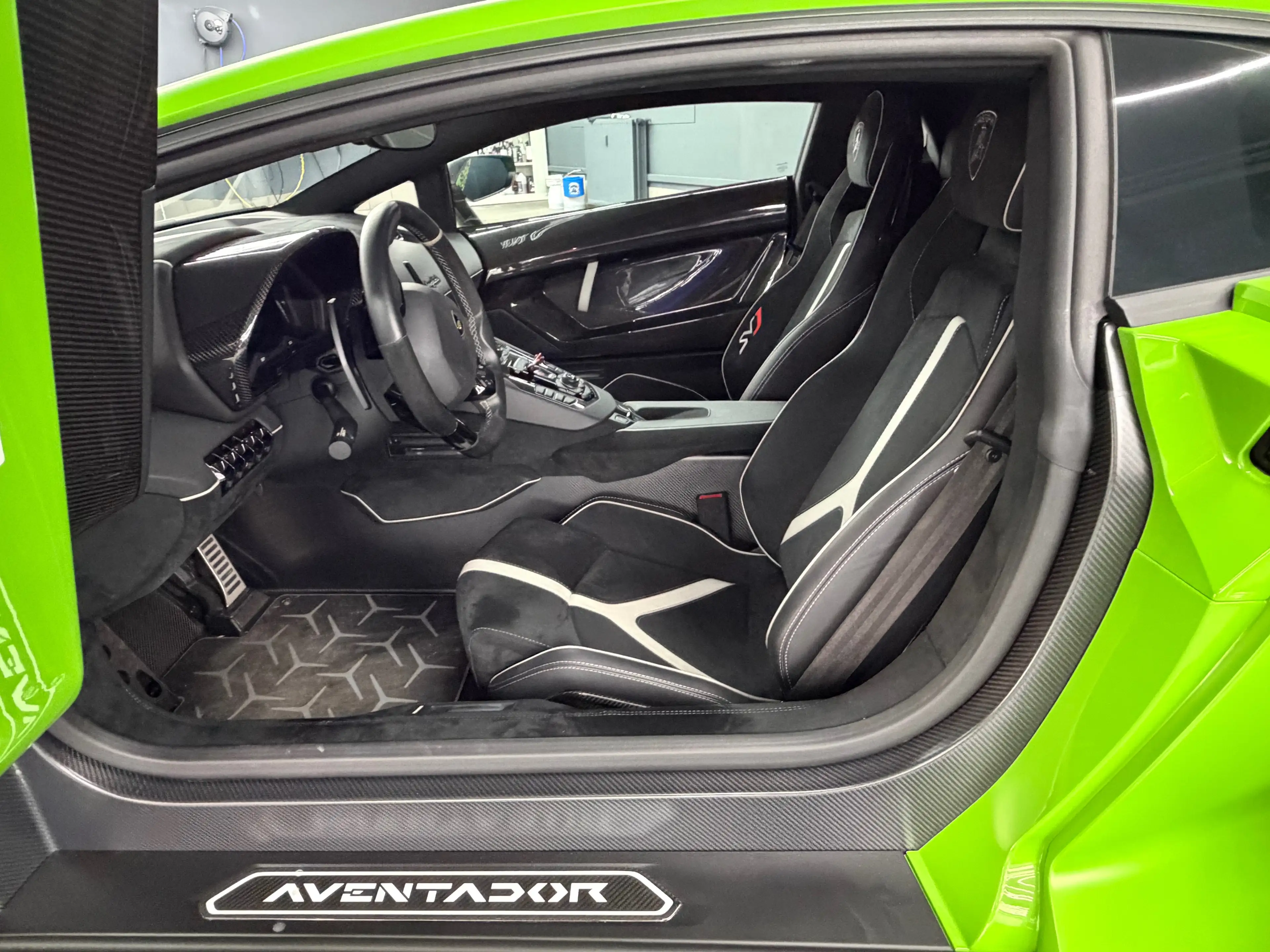 Lamborghini Aventador SVJ LP 770 Full PPF Verde Mantis — photo 10