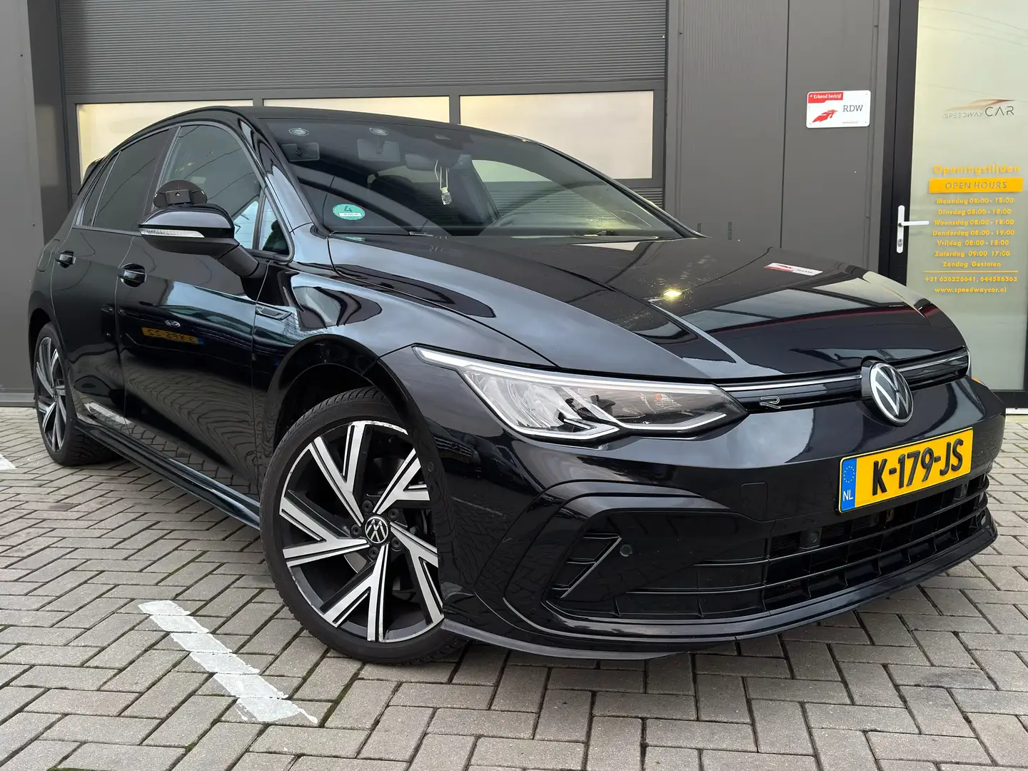 Volkswagen Golf 1.5 TSI 3x R-Line Schwarz - 2