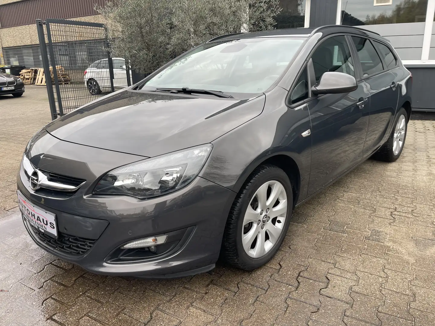 Opel Astra 1.4 Turbo Style SPORTS TOURER ECOFLEX Voll Top Gris - 2
