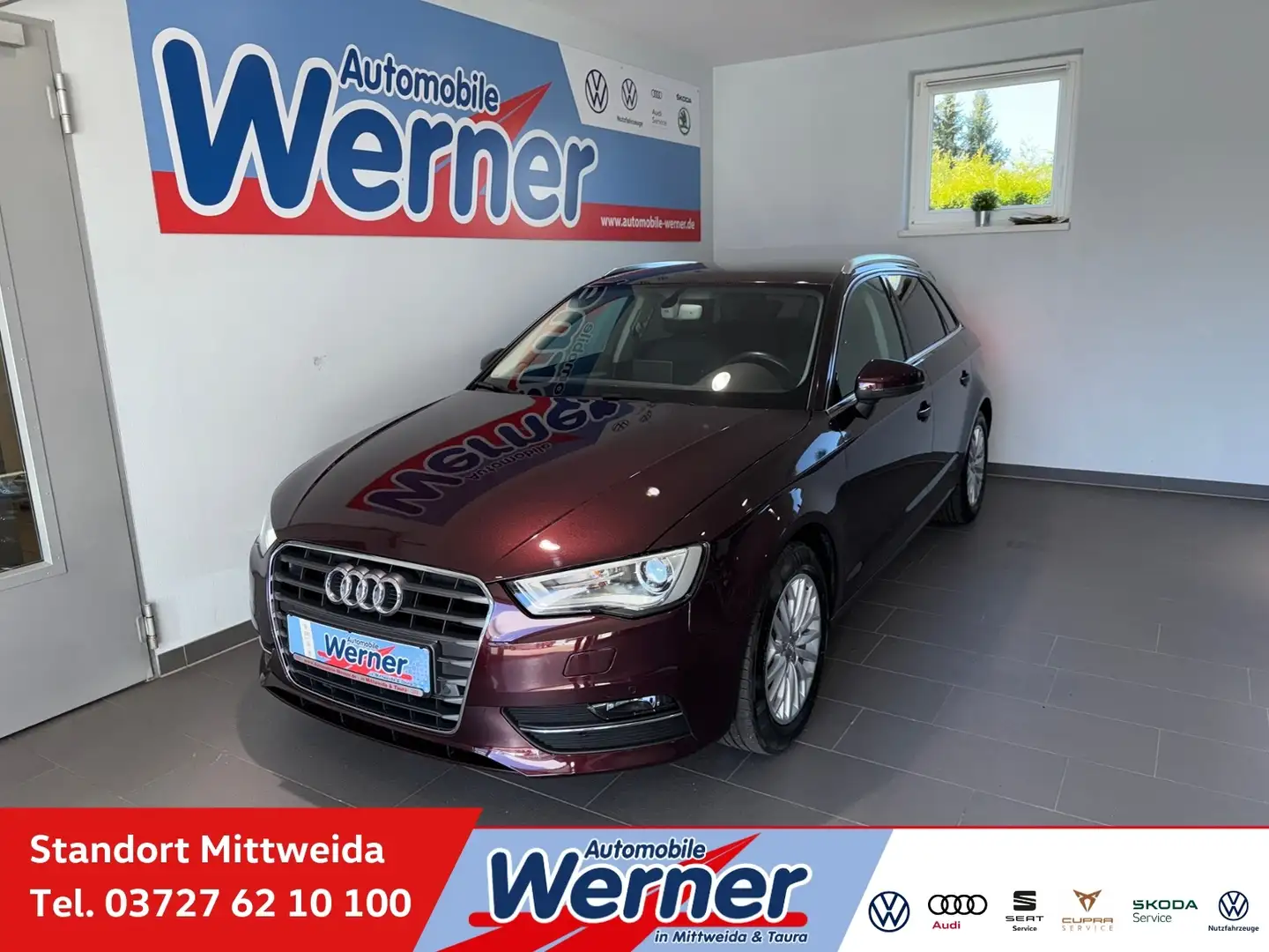 Audi A3 Sportback Ambiente 1.4TFSI Xenon Sitzh GRA Rojo - 1