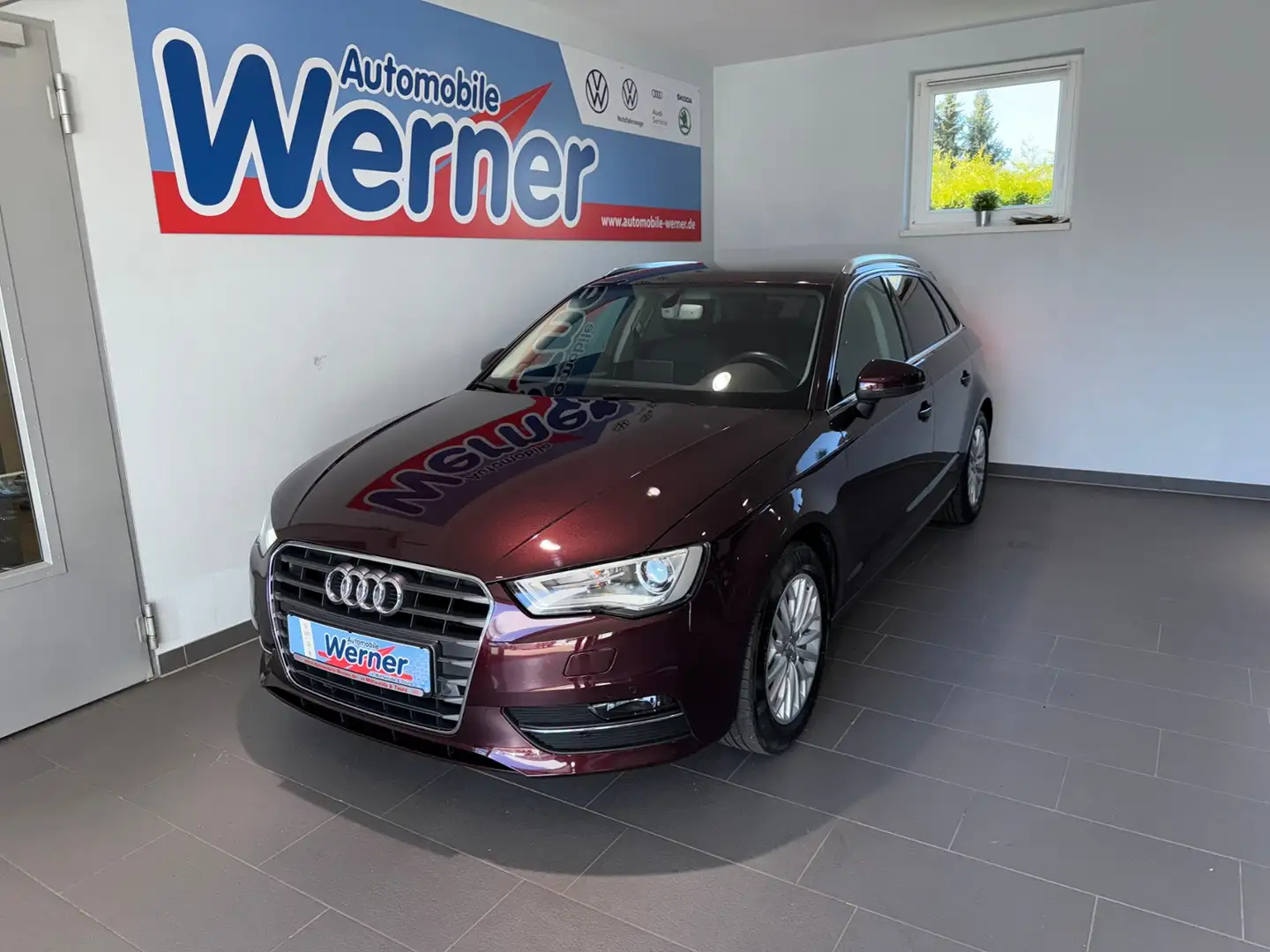 Audi A3 Sportback Ambiente 1.4TFSI Xenon Sitzh GRA Rot - 2