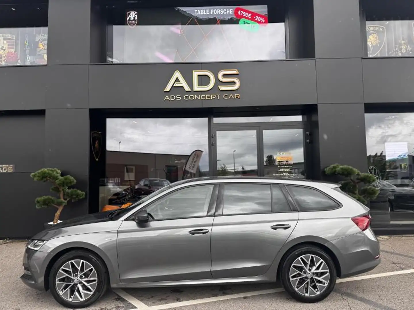 Skoda Octavia Estate Ambition Gris - 2