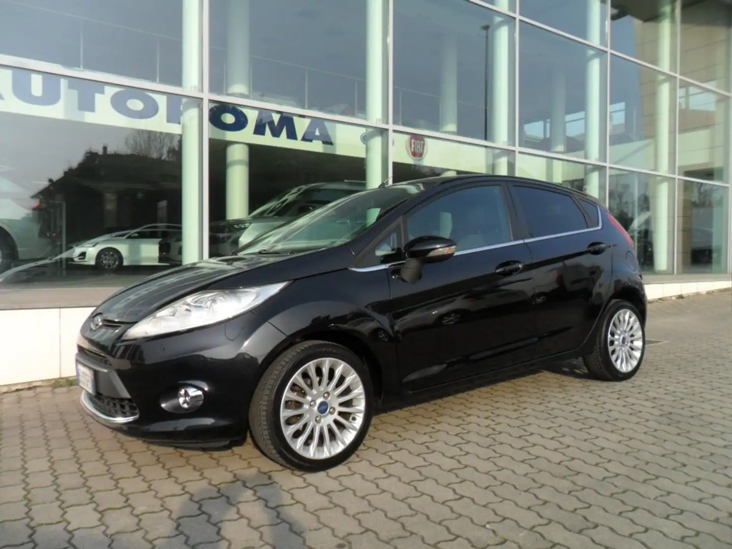 Ford Fiesta Fiesta 5p 1.2 16v Titanium  82cv E5 Nero - 1