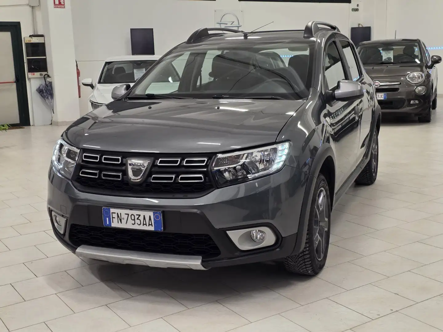 Dacia Sandero Sandero II 2017 Stepway 0.9 tce Brave turbo Gpl s Gris - 1
