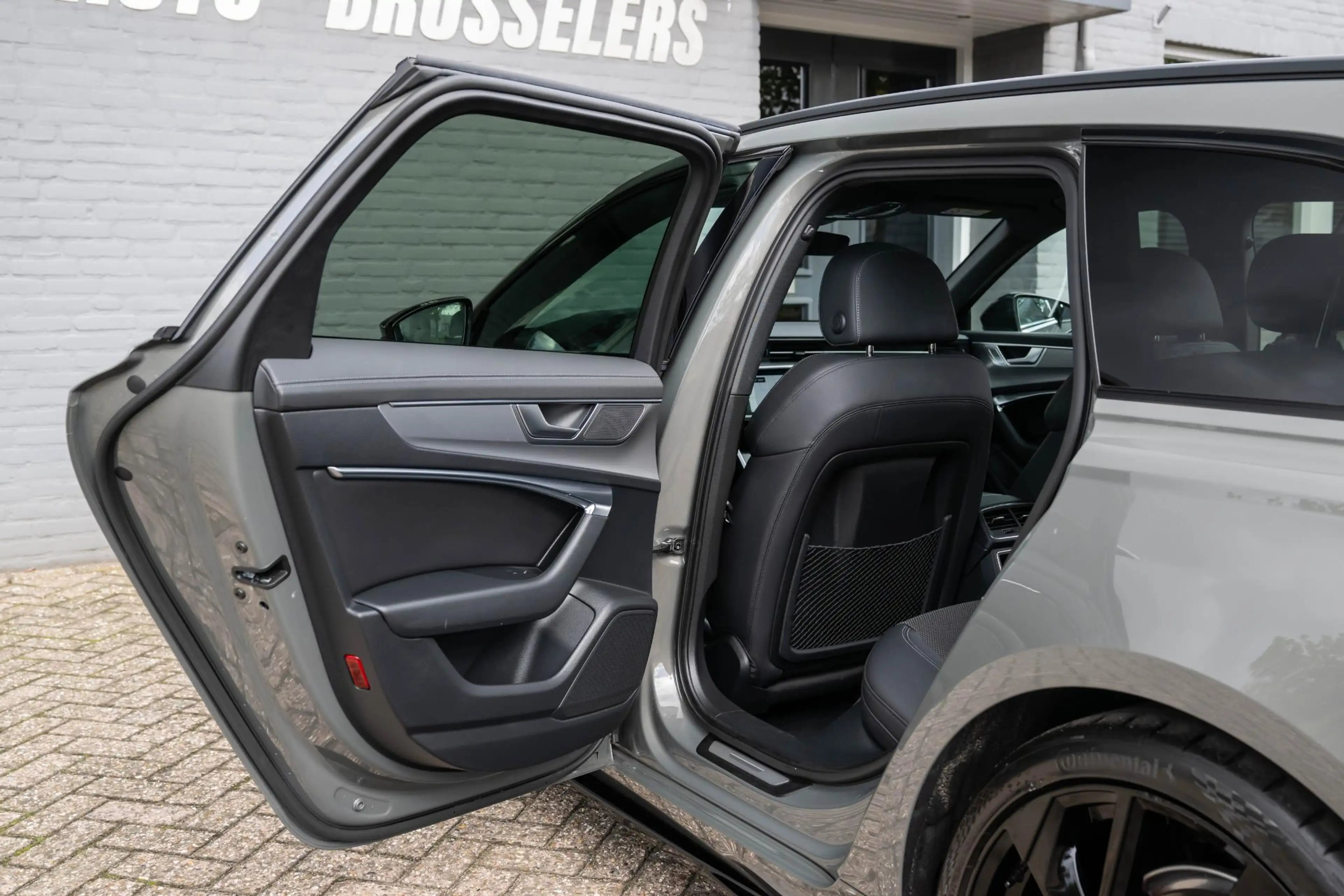 Audi A6 Avant 40 TFSI S edition Competition S6 style Pano — photo 29