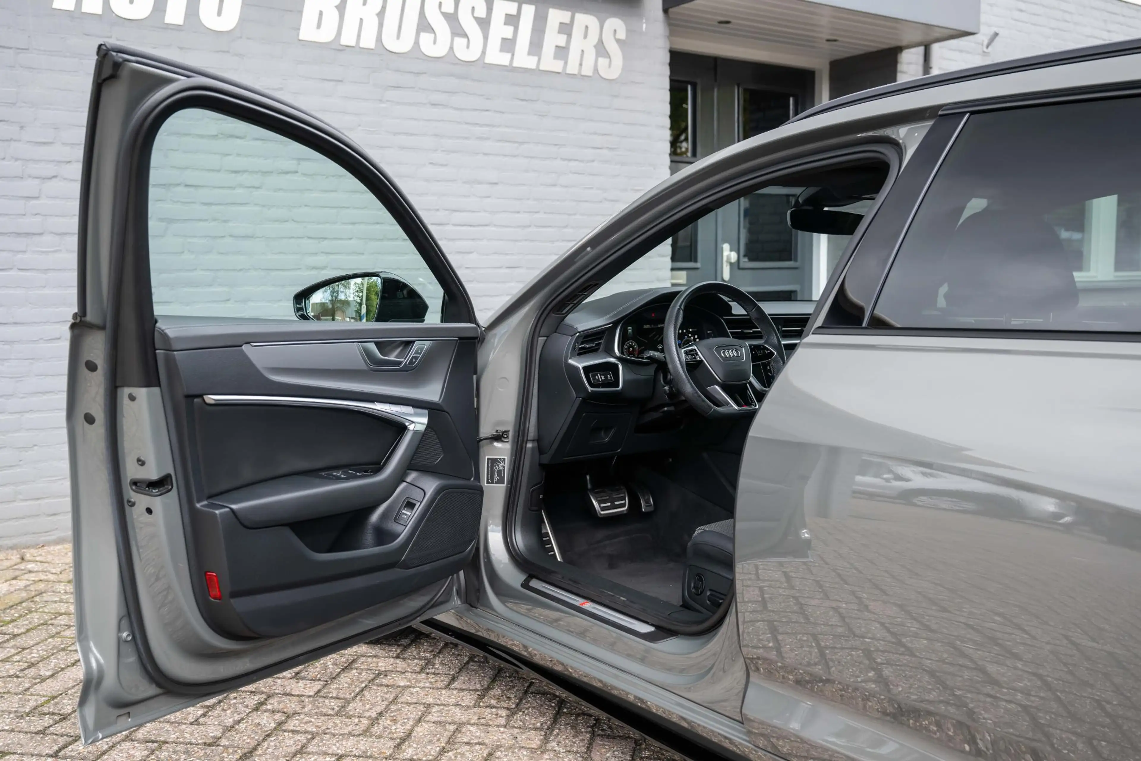 Audi A6 Avant 40 TFSI S edition Competition S6 style Pano — photo 15