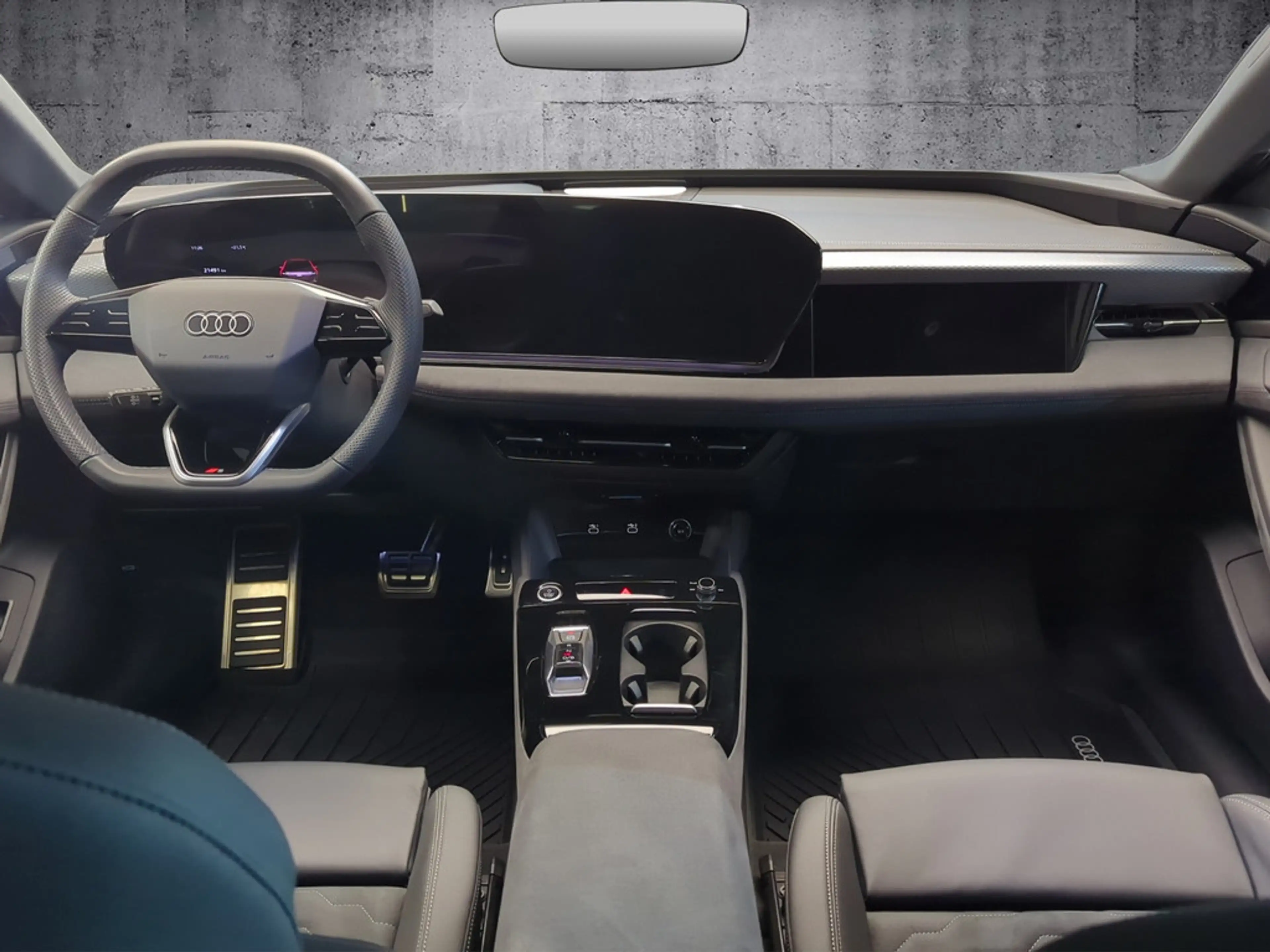 Audi A6 e-tron — photo 8