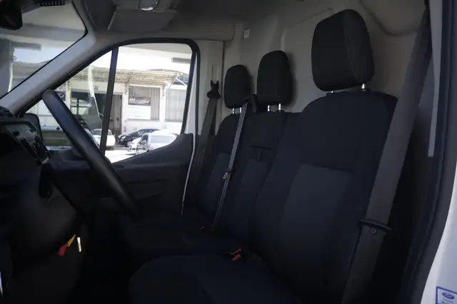 Ford Transit view 10