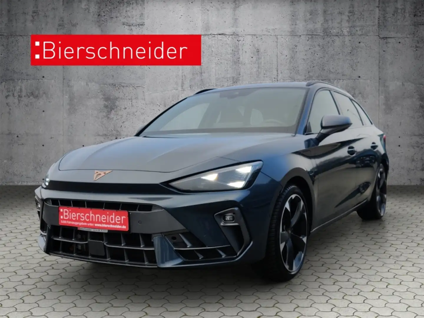 CUPRA Leon Sportstourer 1.5 TSI DSG e-Hybrid AHK NAVI LED KAM Grau - 1
