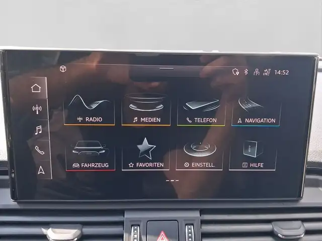 Audi Q5 view 13