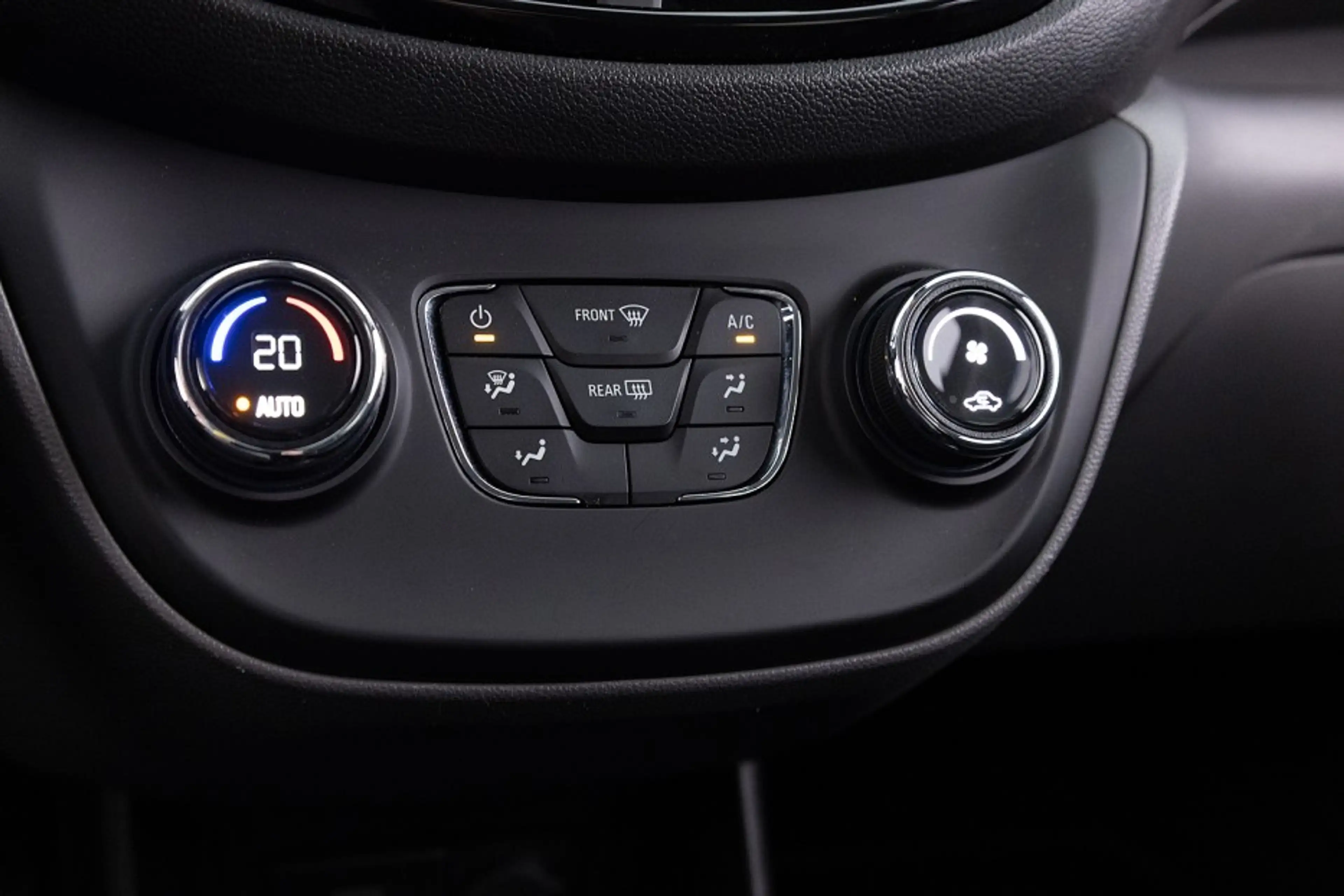 Opel Karl 1.0 ecoFLEX Innovation | Half LEDER | ECC | VELGEN — photo 11