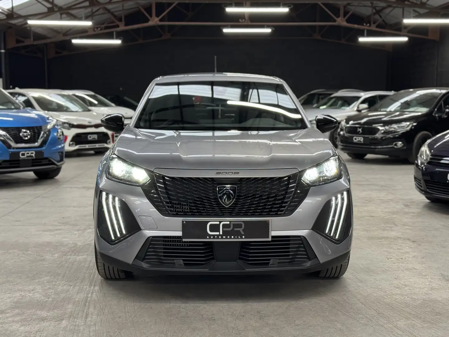 Peugeot 2008 1.2 i * NEW MODEL * GARANTIE PEUGEOT 01/2027 Zilver - 2