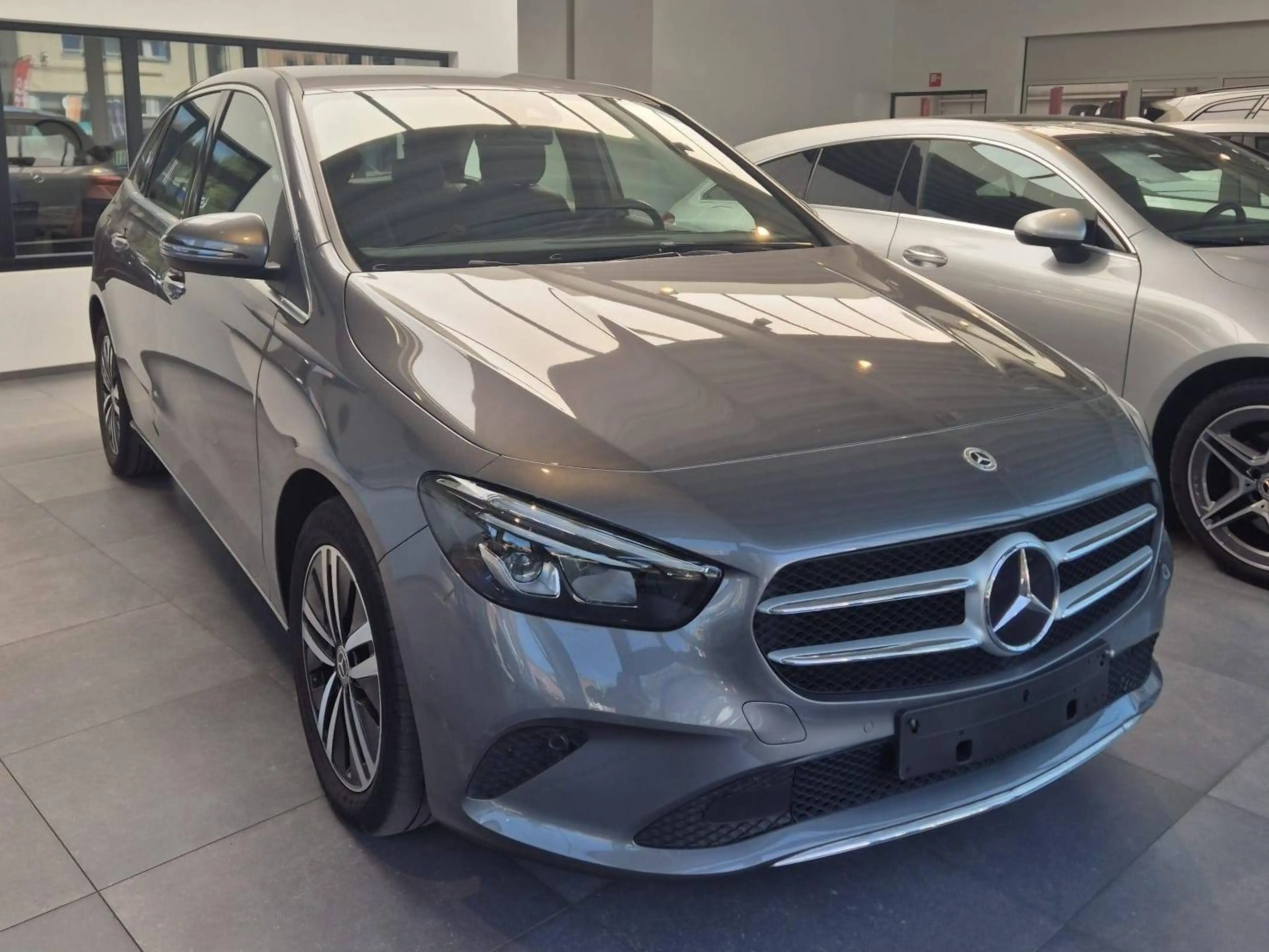 Mercedes-Benz B 250 B 250 e Urban-/Progressive-pakket