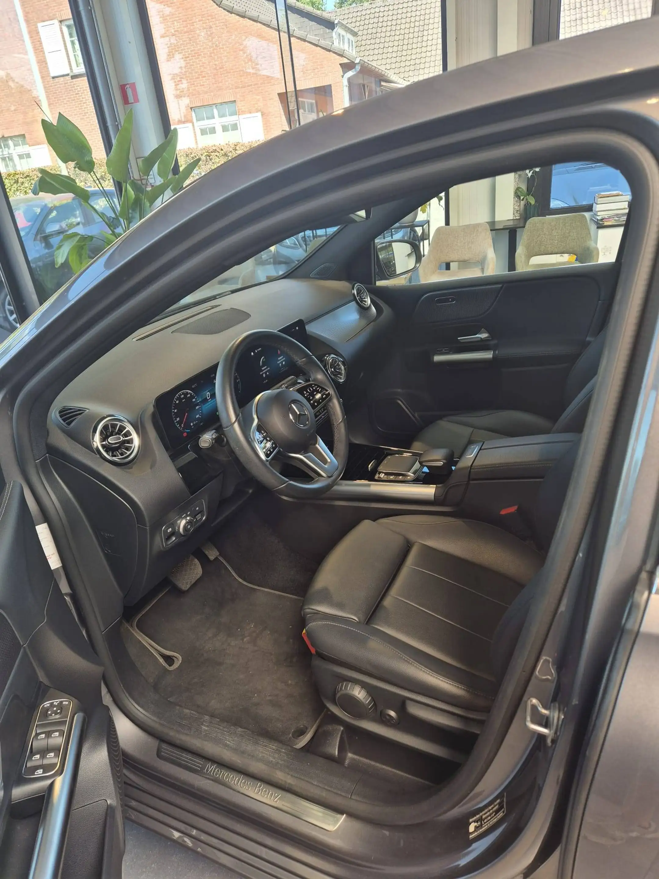 Mercedes-Benz B 250 B 250 e Urban-/Progressive-pakket — photo 5
