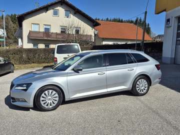 Style 4x4/AHK/Sitzheizung/Navi/PDC/Zahnriemen Neu