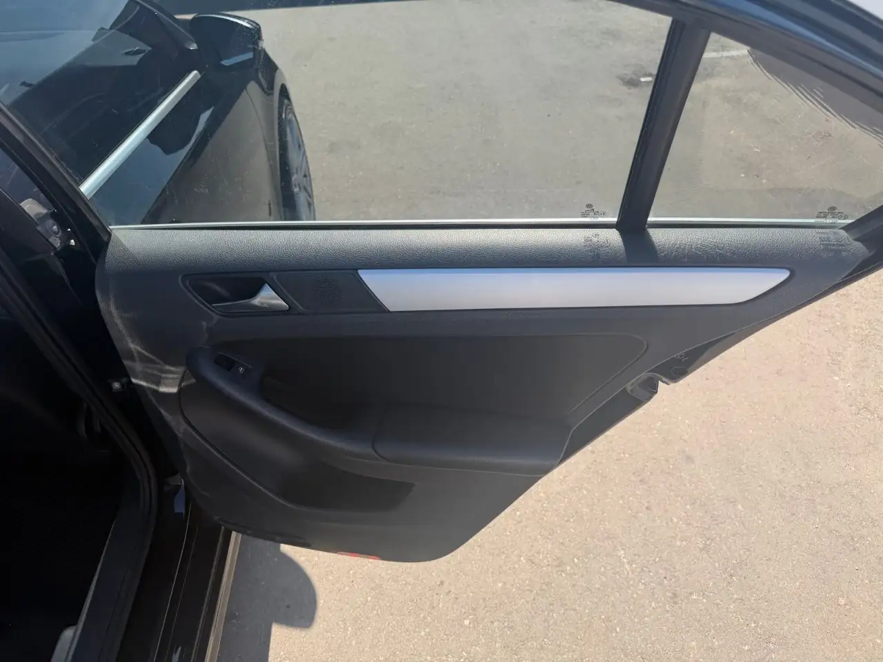 Volkswagen Jetta снимка Volkswagen Jetta