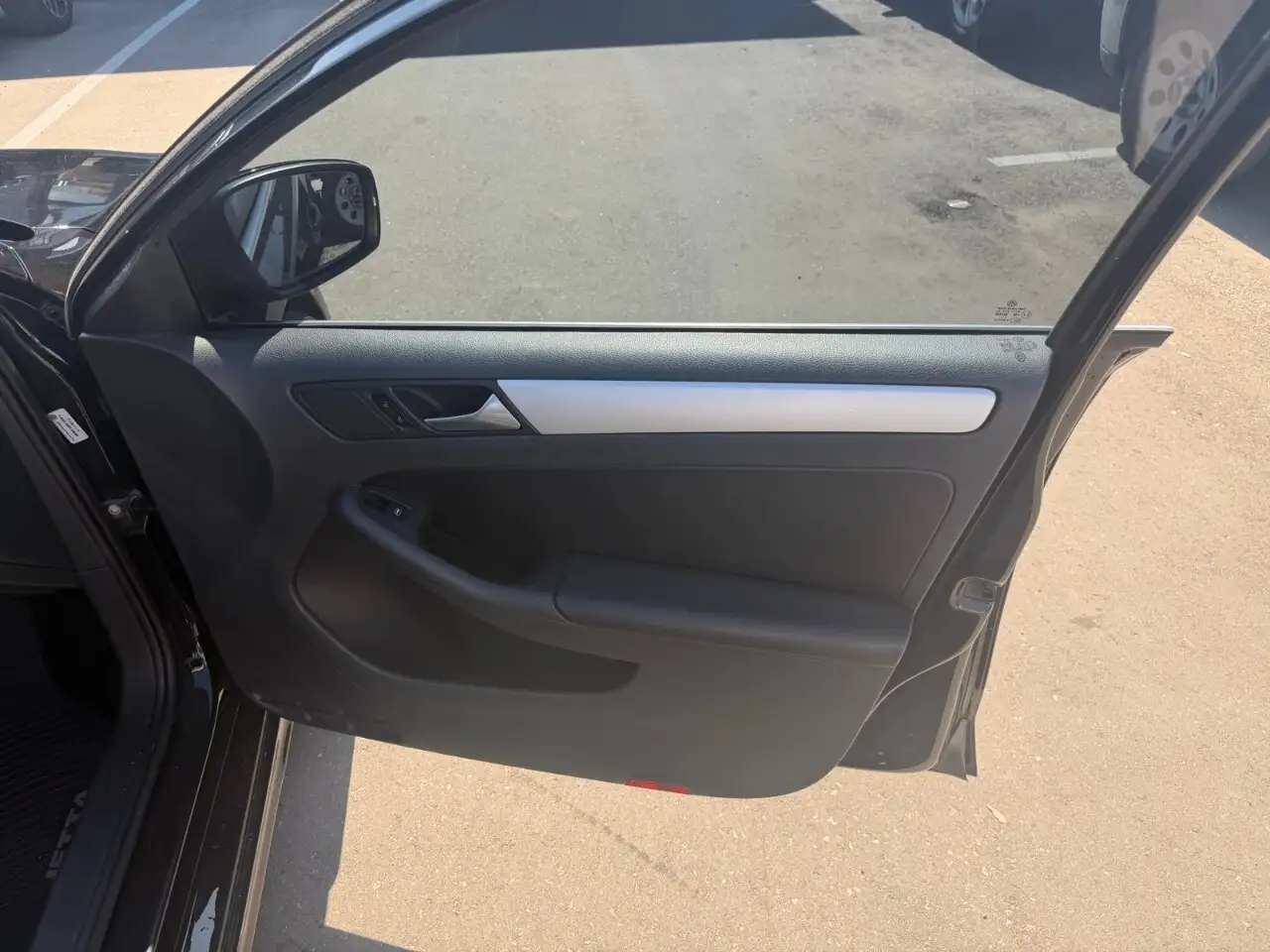 Volkswagen Jetta снимка Volkswagen Jetta
