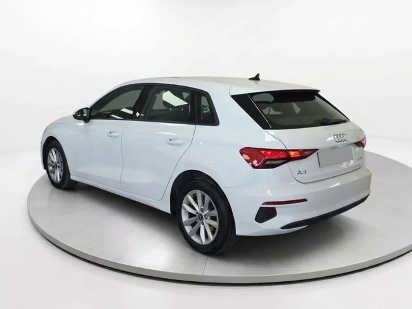 Audi A3 Sportback 30 TFSI 81kW (110CV) S tronic Blanco - 2