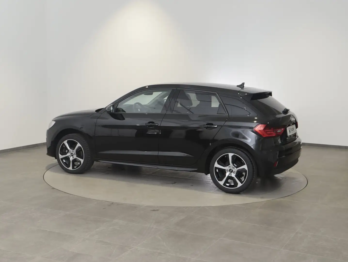 Audi A1 25 TFSI intense Schwarz - 2