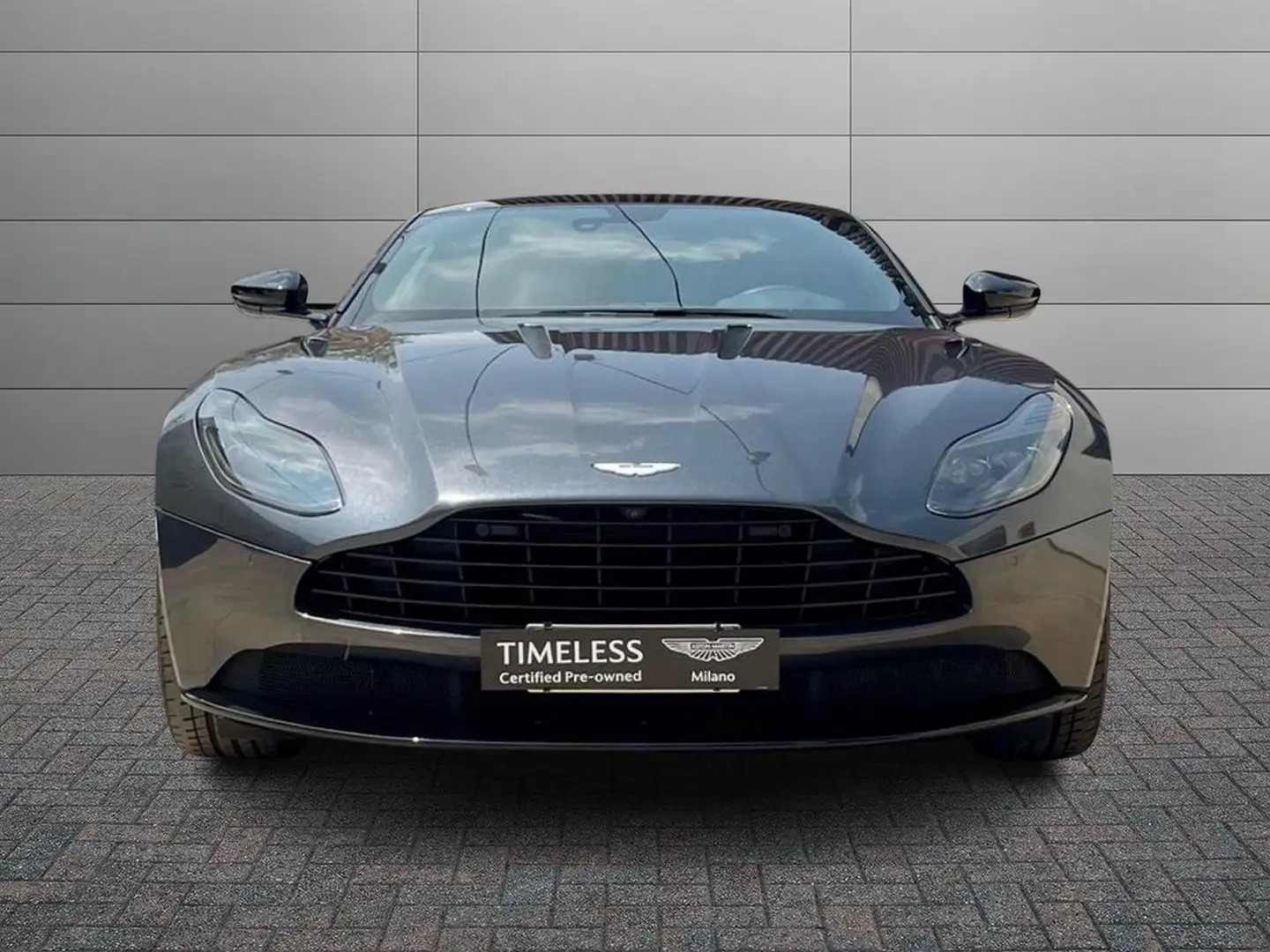 Aston Martin DB11 Coupe 5.2 V12 auto Grigio - 2