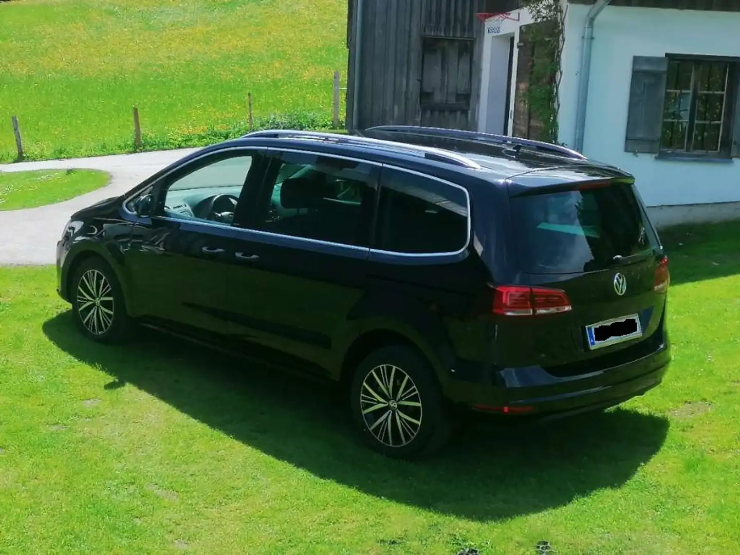 Volkswagen Sharan Sharan Comfortline BMT SCR 2,0 TDI 4Motion Comfortline Schwarz - 2