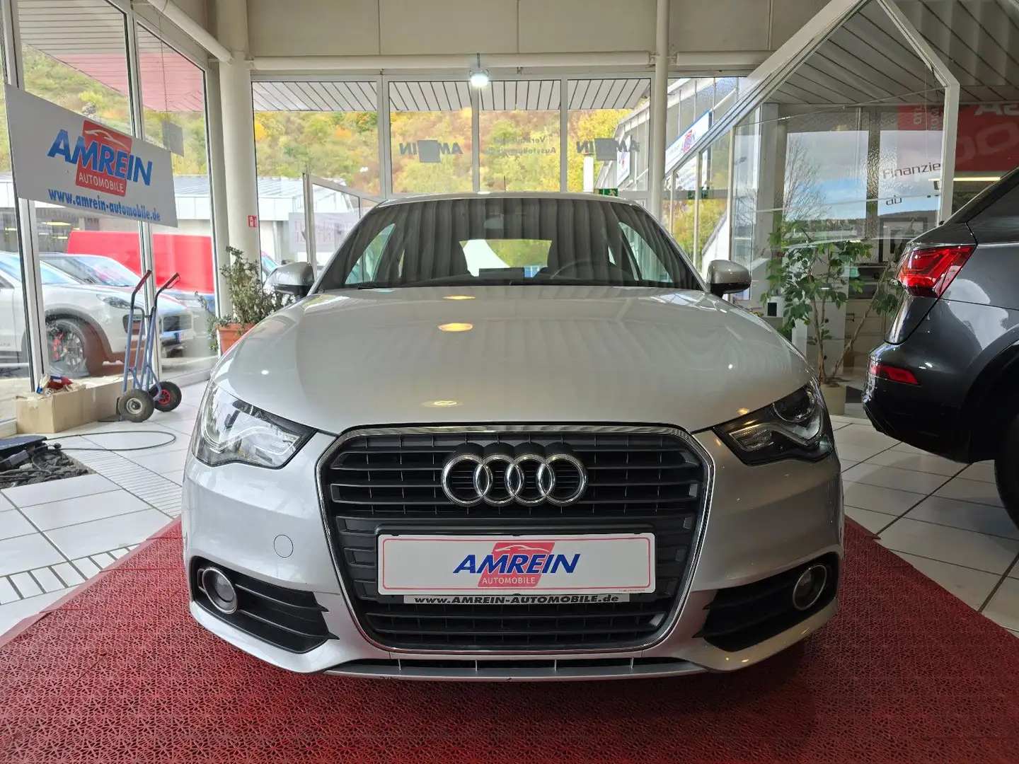 Audi A1 1.4 TFSI S Tronic Ambition+SPORTSITZE+ Argent - 2