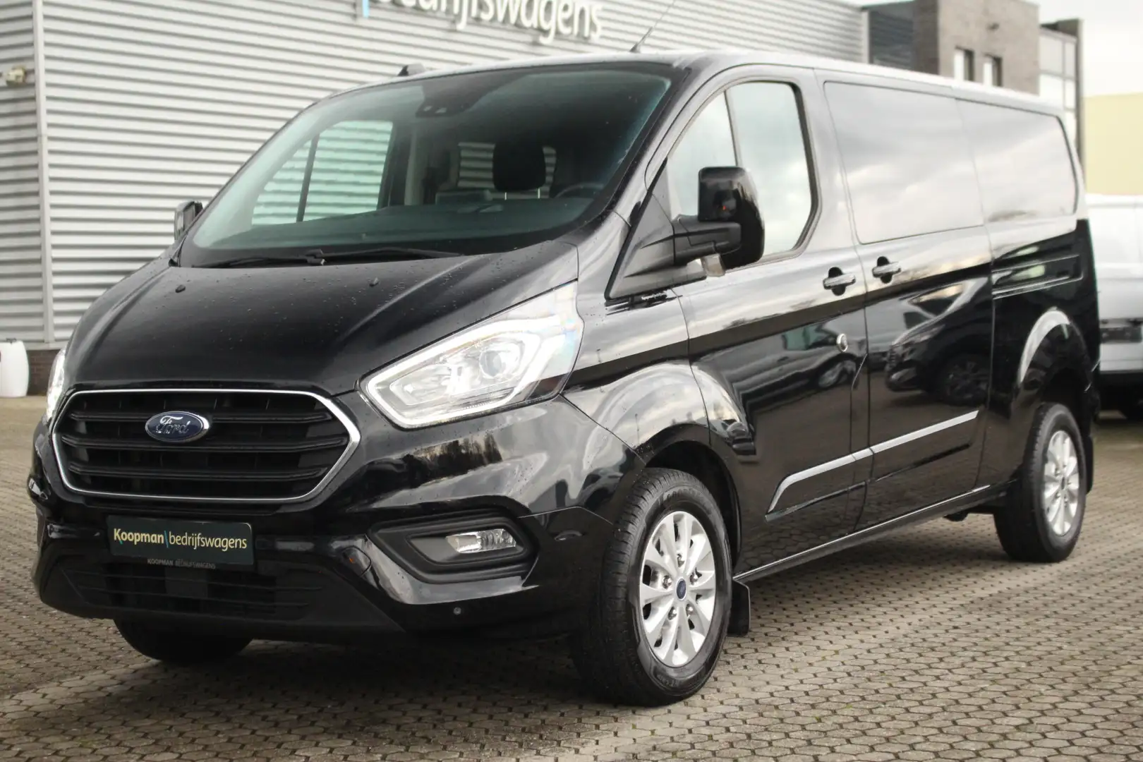 Ford Transit Custom 320 2.0TDCI 170pk L2H1 Limited DC | Automaat | L+R Noir - 2