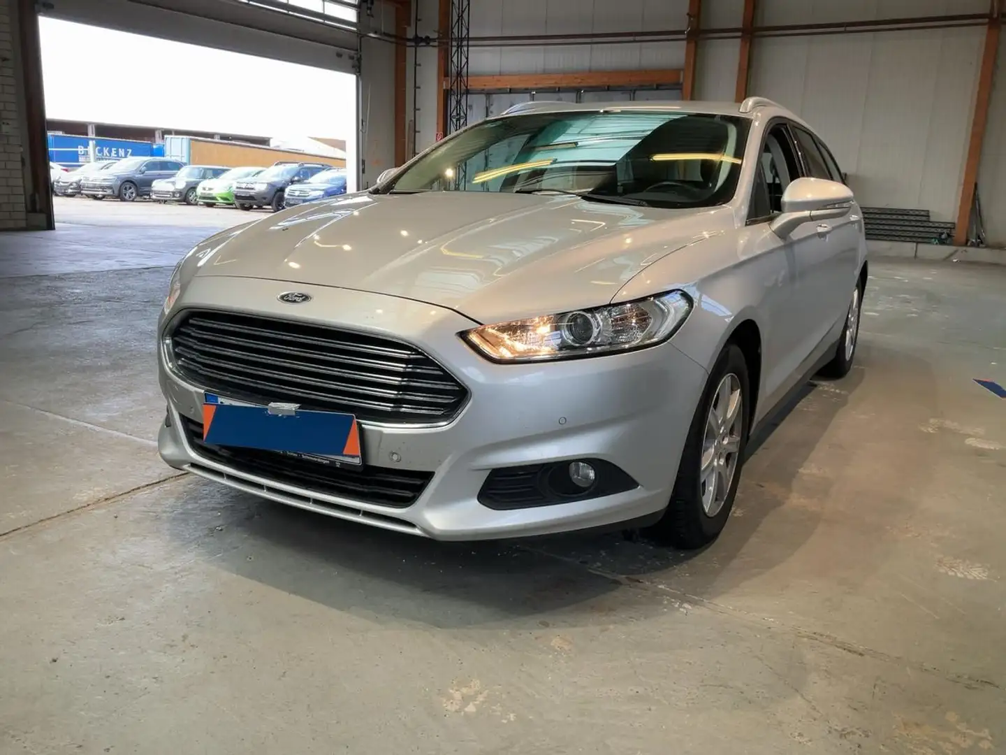 Ford Mondeo Business Edition Grau - 1