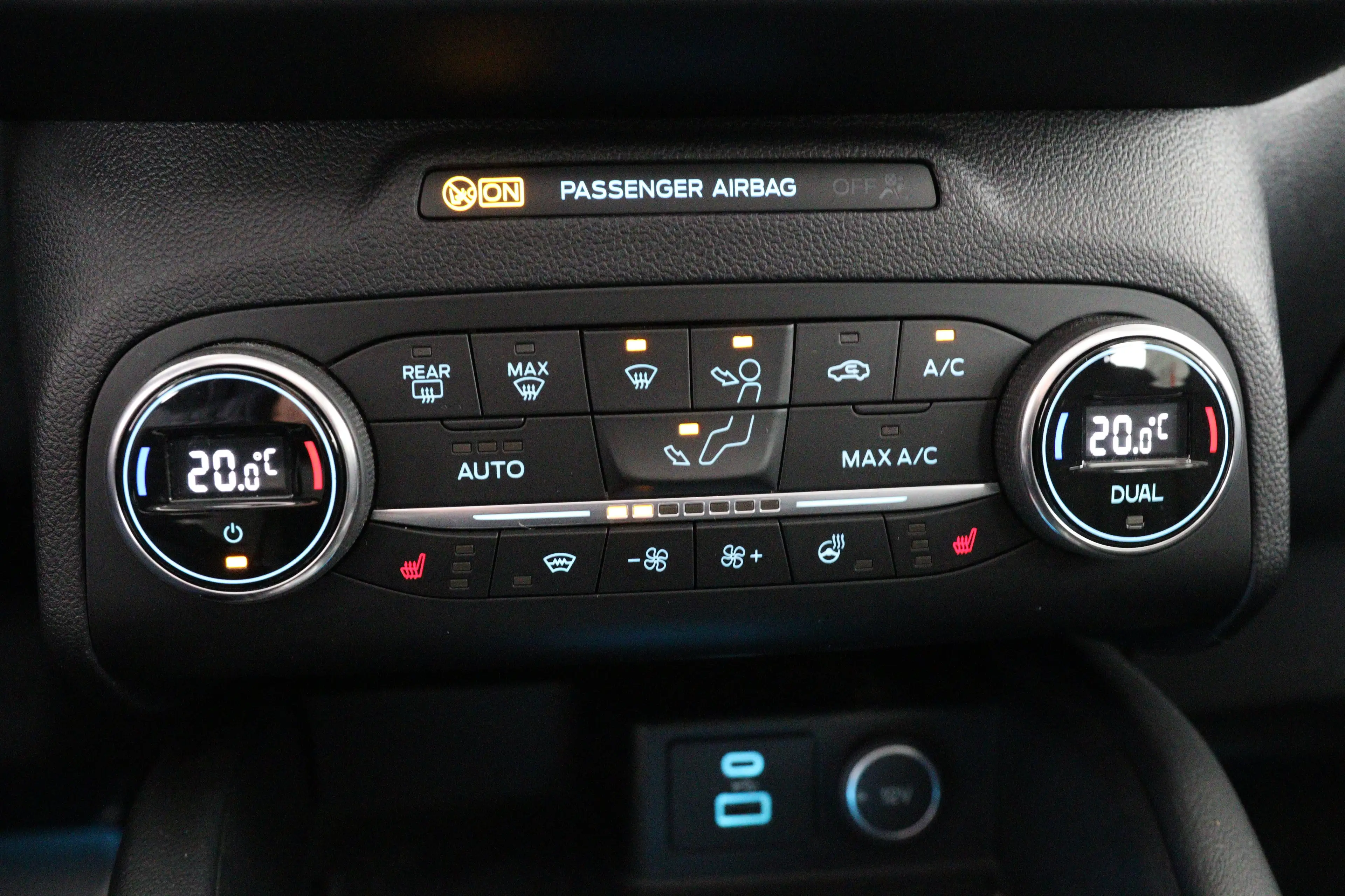 Ford Kuga 2.5 PHEV Vignale | Audio installatie premium | Cru — photo 36