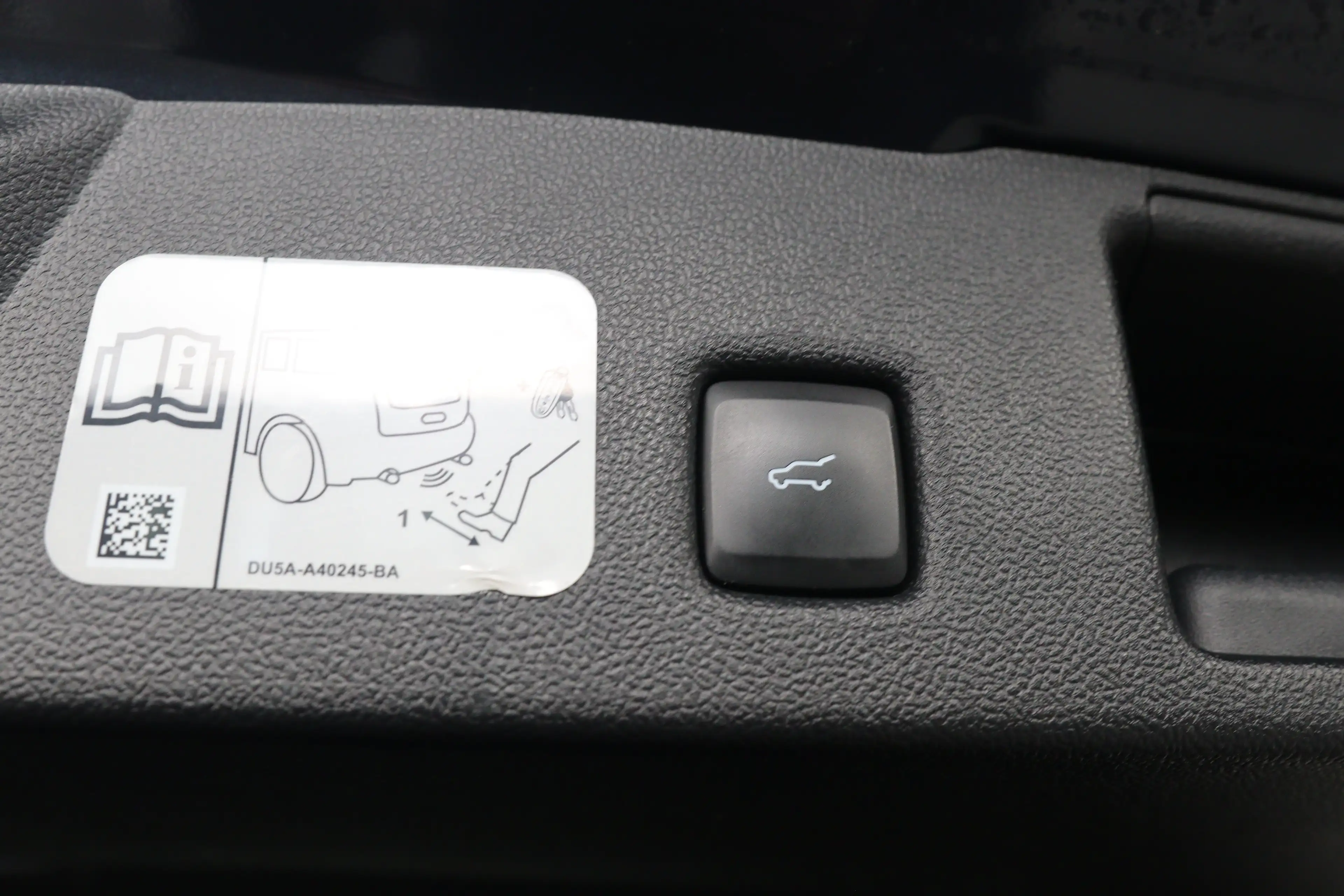 Ford Kuga 2.5 PHEV Vignale | Audio installatie premium | Cru — photo 28