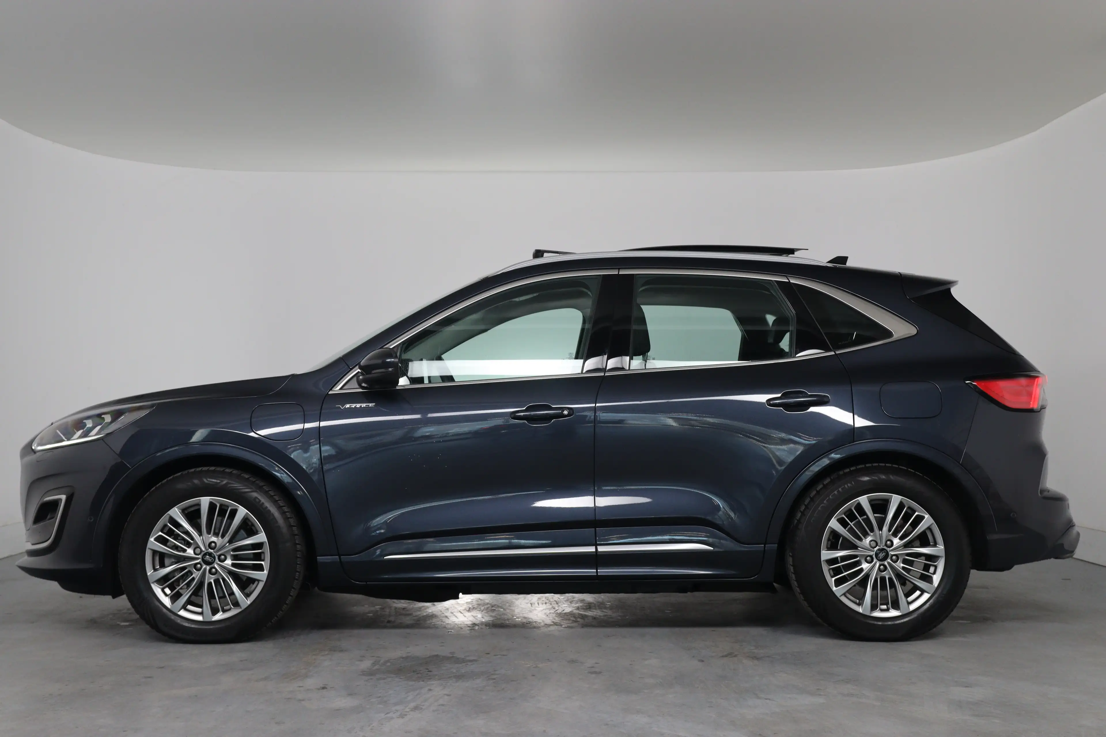 Ford Kuga 2.5 PHEV Vignale | Audio installatie premium | Cru — photo 2