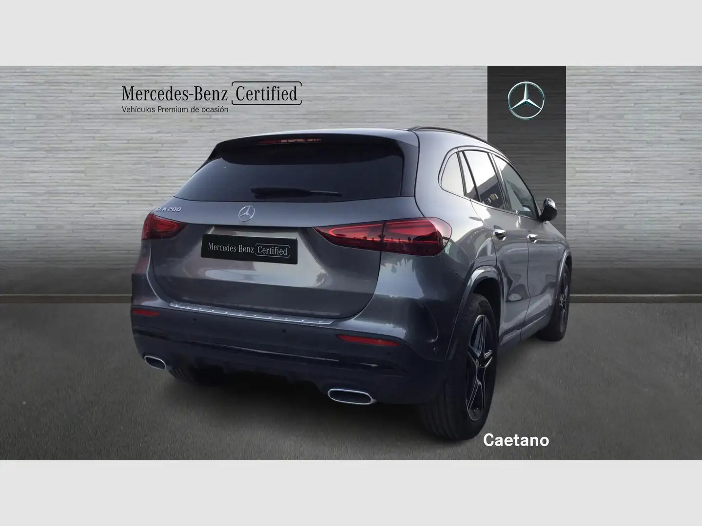 Mercedes-Benz GLA 200 Gris - 2
