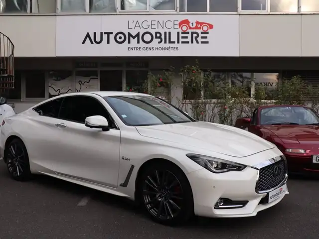 Infiniti Q60 S 3.0 T V6 24V AWD 405 cv Boîte auto / Pack carbon